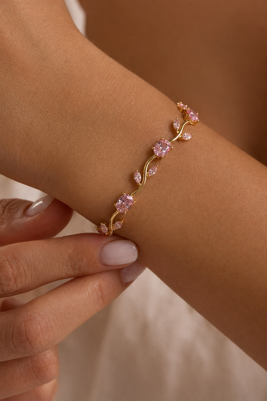 Bracelet vigne pierres roses doré Lunayla – photo 1